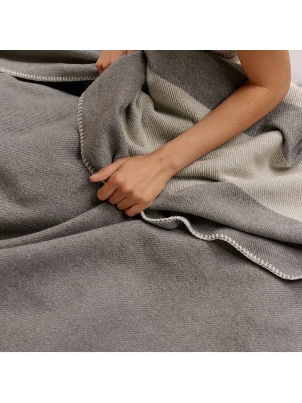 Parachute X Target Border Stripe Cotton Bed Blanket Heathered Gray •Queen/King•